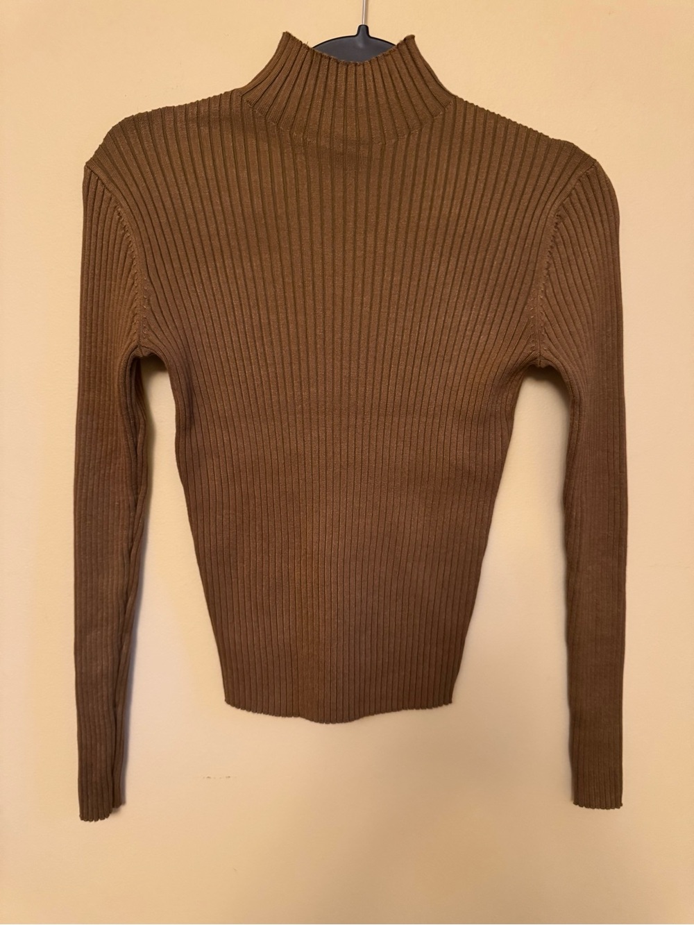 Ribbed Mock Neck Long Sleeve Top - Brown
